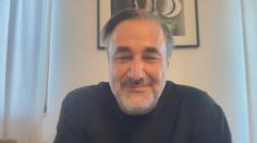 Poslanci trávili volno tak, aby se to dalo použít na sociálních sítích, tvrdí Michopulos