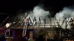 Plameny zničily dům a stodolu, škoda se vyšplhala na čtyři miliony