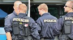 Vražda dítěte v Děčíně: Policie stíhá dva podezřelé, jeden je mladistvý