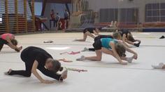 Mladé ukrajinské gymnastky trénují s českými. Hrůzy války si ale nesou s sebou