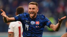 Slovensko zaskočilo oslabené Polsko, rozhodl obránce Škriniar