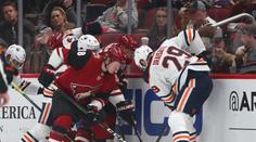 McDavid protáhl bodovou šňůru na 11 zápasů. Detroit se stále trápí