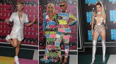 CENY MTV: Šílené oblečky, Miley Cyrus jako prase a nadávky!