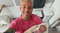 Jakub Bína ze Survivora se stal otcem. Sdílel fotky přímo z porodnice