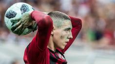 Potěmkinův trávník na Slovensku: Natřeli ho a hráči pak zezelenali!