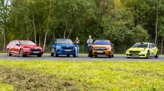 Je rychlejší Fabia, Octavia, nebo Enyaq? Škody RS změřily síly v parádním závodě