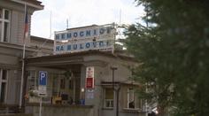 V nemocnici na Bulovce spadl výtah. Uvnitř bylo 13 lidí