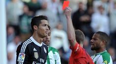 RONALDO VEN! Cristianovi ruply nervy, viděl červenou