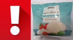 Okamžitě to stáhněte! Tescu hrozí kvůli falšované mozzarelle pokuta