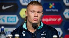 Haaland naznačil, že s Českem nebude hrát naplno. Arsenal má pro něj přednost