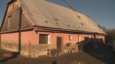 Nedávné povodně ztížily přípravy na Vánoce. Lidé stále uklízejí následky velké vody