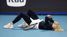 Siniaková po prohře utekla v slzách. Zmatená soupeřka nechápala
