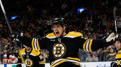 Další rána pro Boston. Hvězdný bek si letos už nejspíše nezahraje