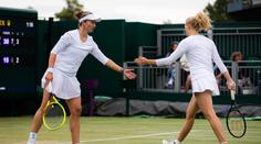 Českým deblistkám čtvrtfinále ve Wimbledonu nevyšlo. Padly oba páry