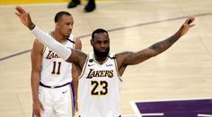 LeBron James předčil mladíka a dorovnal nedávno zesnulého Bryanta