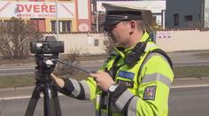 Policie na Náchodsku rozdávala pokuty. Nachytala opilce i závodníky