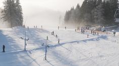 Skiareály se rozjely naplno. Při koupi skipasu přes internet ušetříte