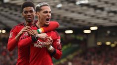 Přestřelku s Liverpoolem zvládli lépe United a po prodloužení postupují