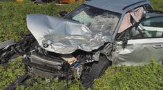 Nehoda na Zlínsku si vyžádala osm zraněných. Pro dítě letěl vrtulník záchranářů