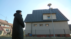 Ze střechy za statisíce létají plechy. Firemní opravy vyrazily znalci dech