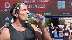Fuksa zvládl šílenou výzvu. Olympijský vítěz uběhl maraton pod tři hodiny