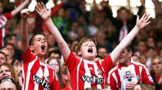 Uvidíme se v Praze! Fanoušci Southamptonu jsou u vytržení!