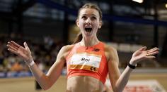 Jarmila Kratochvílová přišla o 41 let starý rekord. V hale ji překonala Bolová