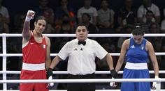 Boxerka s mužskými hormony vyhrála po 46 sekundách. Soupeřka utekla v slzách