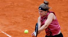 Karolína Muchová končí po vyrovnané římské bitvě s Badosaovou v osmifinále