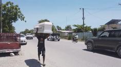 Po ničivých otřesech tropická bouře. Haiti drtí další přírodní pohroma