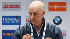 Bývalý šéf světového biatlonu jde sedět. Za úplatky kryl ruský doping