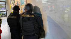 Policie evakuovala 200 lidí z kanceláří v Brně. Zasahovat musel pyrotechnik