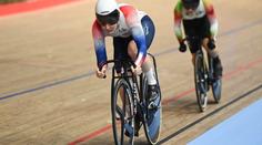 Děsivá nehoda na velodromu. Ošetření potřebovali i čtyři diváci