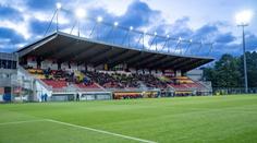 Děsivý požár při fotbalovém utkání. Na stadionu začalo hořet bistro
