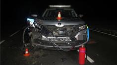 Zběsilá honička na Olomoucku. Řidič policistům zmasakroval služební auto