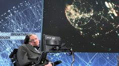 Genius Hawking chystá sondu do vesmíru. Bude to revoluční let!