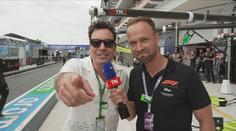 We are live! Reportéra Novy pozval na gridu F1 známý komik do svého pořadu