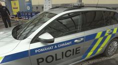 Policista napadl řidiče, pak jej drželi na služebně. Stát se k odškodnění nemá