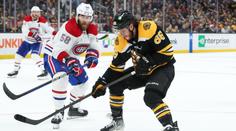 Pastrňák dalším gólem překonal své maximum. K výhře Bruins pomohl i Krejčí