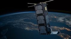 Češi mají ve vesmíru další satelit. Na start čekal přes rok