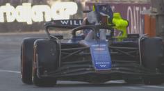 Šílená chyba Williamsu. Mechanici nechali na Albonově autě chladicí zařízení