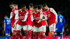 Arsenal si zastřílel proti Evertonu a vede ligu o pět bodů. Zvítězil i Liverpool