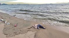 Horor na pláži. Našli tělo bez hlavy, pak přišlo ještě větší překvapení