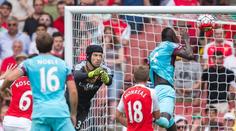 ZÁPAS HRŮZY: Dva góly, které si Čech za rámeček nedá