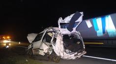 Řidič vyndával výstražný trojúhelník. Auto mu smetl kamion