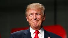"Nechte to být!" Trump žádal šéfa FBI o konec vyšetřování poradce
