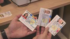 Bič na padělané doklady. Policisté na jihu Čech mají novou "hračku"