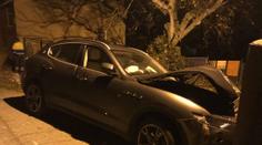 Maserati zbouralo přípojku plynu. Opilý majitel auta se smál