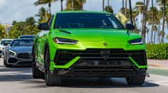 Známou influencerku zastřelili v lamborghini. Bylo jí 21 let