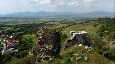 Nález připomněl chmurnou historii hradu. Byl vypálen, předtím sloužil jako vězení